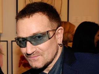 Солиста популярной рок-группы U2 Боно взяли на работу в качестве журналиста в известное американское издание "The New York Times"