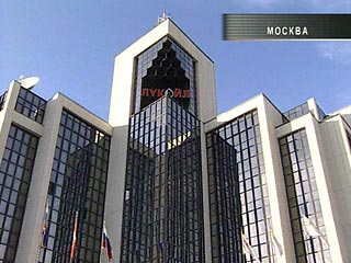 К снижению цен готовы: "Лукойл" выступил за вступление РФ в ОПЕК, "Роснефть" верстает бюджет, исходя из $50 за баррель