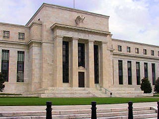 ФРС США, как и ожидалось, снизила учетную ставку межбанковского кредита до 1% 