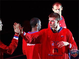 Баскетболисты ЦСКА продолжают громить соперников на старте Евролиги