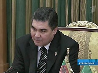 Президент Туркмении, 51- летний Гурбангулы Бердымухамедов написал книгу, посвященную ахалтекинским скакунам и урокам верховой езды