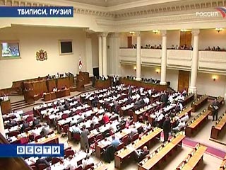 Парламент Грузии утвердил новый состав правительства. Основные министры сохранили посты