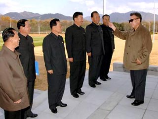 Пхеньян новыми фото Ким Чен Ира пытается убедить мир в его дееспособности