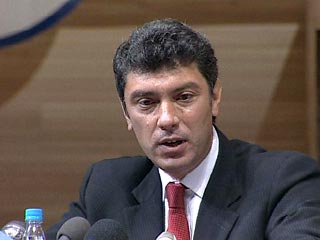"Путин и Саакашвили должны уйти со своих должностей" ради мира на Кавказе, заявил Немцов