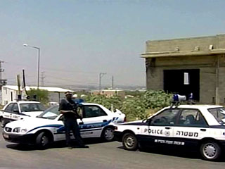 Израильская полиция задержала мужчину, который подозревается в многочисленных поджогах городских зданий, в том числе и синагоги. По признанию пиромана, серийные попытки "пустить красного петуха" приносили ему сексуальное удовлетворение