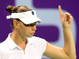 Единственную радость нашим поклонникам тенниса принесла Вера Звонарева, которая одержала вторую победу и вышла в лидеры Белой группы