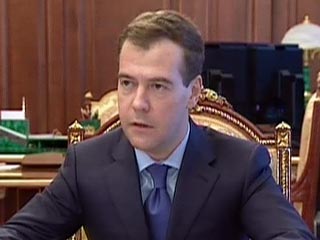 Президент России Дмитрий Медведев поручил ФСБ и Следственному комитету при прокуратуре провести тщательное расследование взрыва в маршрутном такси во Владикавказе