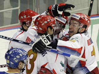 Хоккеисты сборной России вышли в лидеры Евротура, переиграв в Москве с минимальным счетом команду Швеции в рамках розыгрыша Кубка "Карьяла"