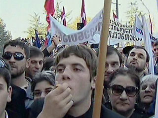 Грузинская оппозиция проведет митинг под лозунгом "Стоп, Миша!" с требованием отставки Саакашвили