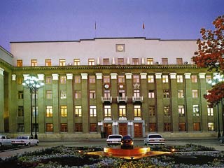 Из-за угрозы очередного теракта во Владикавказе эвакуируют Дом правительства