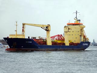 Сухогруз CEC FUTURE, следовавший из порта Ближнего Востока в Азию, был захвачен пиратами у берегов Сомали 7 ноября