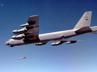 По данным ВВС, 21 января 1968 года стратегический бомбардировщик ВВС В-52 США потерпел катастрофу вблизи американской базы Норс Стар-бей
