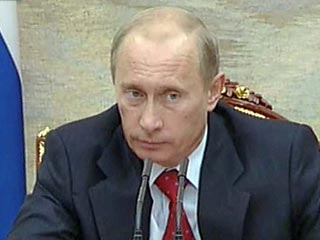 "Кремль воспользуется помощью спецслужб для контроля над движением капитала", &#8211; пишет обозреватель газеты Матиас Брюггманн, соответствующее распоряжение дал премьер Путин