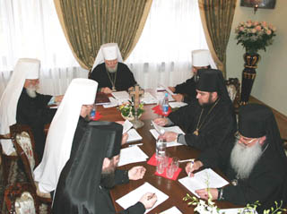 Синод УПЦ МП осудил деятельность сторонников Диомида и идею канонизации Грозного и Распутина