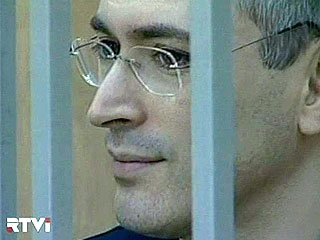 Суд признал перевод Ходорковского в карцер незаконным