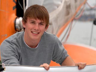Британский подросток решил в одиночку обогнуть земной шар под парусами 