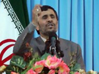 Президент Ирана Махмуд Ахмади Нежад предостерег Запад от нарушения прав народа Исламской Республики в ядерной сфере. Соответствующее заявление он сделал, выступая на многотысячном митинге в рамках рабочей поездки в северо-западную провинцию Занджан