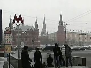 Несмотря на то, что в субботу в Москве и Подмосковье потеплеет на целых два градуса, активный южный циклон окажет неблагоприятное влияние на погодную ситуацию