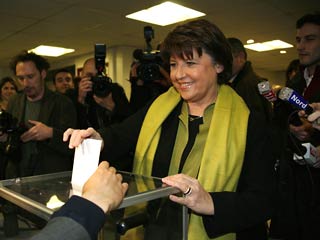 Первым секретарем Французской социалистической партии Франции избрана сегодня мэр города Лилля Мартина Обри