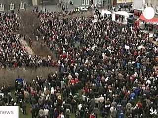 В столице Исландии Рейкьявике акция протеста против действий властей по борьбе с экономическим кризисом завершилась столкновениями