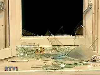 "Плановый подрыв" боеприпасов выбил стекла в больнице и школах приморского поселка 