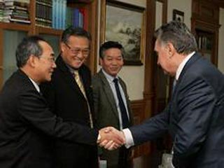 Приморье и КНДР поддержат северокорейцев, которые помогут отстроиться к саммиту АТЭС во Владивостоке 