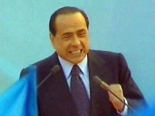 Берлускони посоветовал гражданам активнее заниматься шопингом, чтобы спасти Италию от кризиса