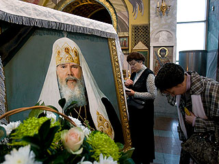 К похоронам Алексия II почти все готово. Мировая пресса размышляет о будущем РПЦ