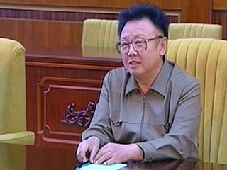 Государственные СМИ Северной Кореи сообщили о визите Ким Чен Ира на фабрику косметики, который он совершил 24 ноября