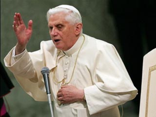 Бенедикт XVI напомнил о социальной позиции Церкви и традиционном отношении к обладателям "мирских" богатств