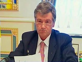 Ющенко 16 ноября ответит интернету. Пользователи хотят знать, что надо сделать, чтобы президент ушел