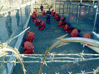 Музыканты Великобритании и США возмущены, что их творчеством пытают узников Гуантанамо