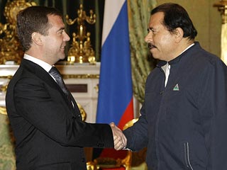 По итогам переговоров в Москве президента Никарагуа Даниэля Ортеги Сааведры и президента РФ Дмитрия Медведева в четверг подписано совместное заявление, а также пакет документов о взаимодействии двух стран в различных областях