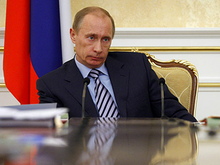 Самой значительной политической фигурой страны, по мнению россиян, по-прежнему является Владимир Путин