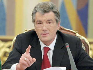 Президент Украины Виктор Ющенко отказался от идеи проведения в стране досрочных парламентских выборов, которые ранее сам объявил в связи с распадом "оранжевой коалиции" в Верховной Раде