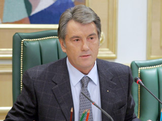 Ющенко пообещал жителям Украины, что им хватит собственного газа из подземных хранилищ 