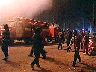 В Москве бушует пожар на территории депо "Лихоборы"