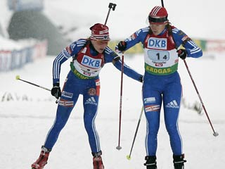 Биатлонистки сборной России второй раз подряд выиграли эстафету 
