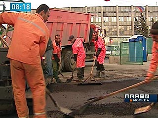 Роструд намерен задействовать российских безработных на строительстве дорог. Люди, уволенные в результате финансового кризиса, смогут проявить себя на новом поприще