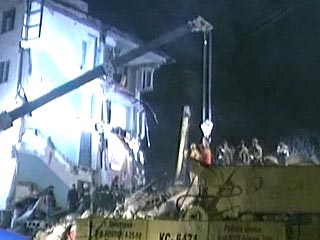 Из-под завалов жилого дома в Евпатории извлечены тела 8 погибших