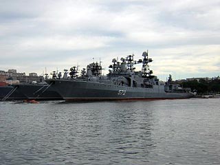 Отряд боевых кораблей Тихоокеанского флота ВМФ России во главе с большим противолодочным кораблем "Адмирал Виноградов" зашел в Аравийское море