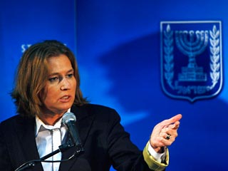 Глава МИД Израиля Ципи Ливни отклонила в воскресенье предложенное Россией посредничество в контактах с палестинским движением "Хамас" для прекращения огня в секторе Газа