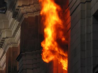 Пожар в Главном здании МГУ: пострадавших нет  