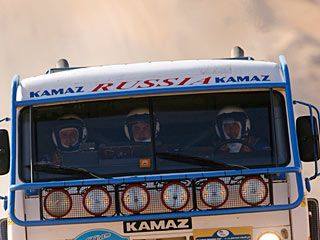 Российский экипаж Фирдауса Кабирова на "КАМАЗе" одержал победу в пятом этапе ралли "Дакар-2009"