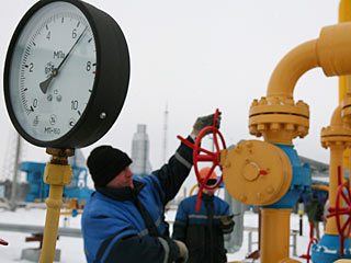 Группа международных наблюдателей, созданная для контроля за транзитом российского газа по территории Украины, прибыла в Киев и приступила к работе