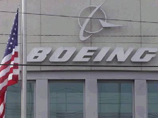 Второй по величине производитель самолетов в мире Boeing Co. планирует сократить 4,5 тысячи рабочих мест, или примерно 3% персонала