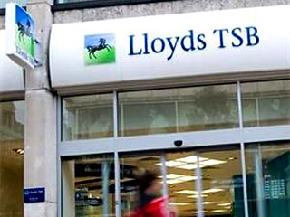 Прокуратура США утверждает, что один из крупнейших британских банков Lloyds TSB изменял данные клиентов из Ирана, Ливии и Судана и вследствие этого они могли вести дела с американскими фирмами