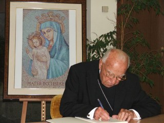 Минувшей ночью в римской клинике Сан-Карло скончался один из ведущих ватиканских дипломатов итальянский кардинал Пио Лаги, ему было 85 лет