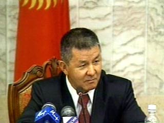 В Киргизии продолжается расследование уголовного дела в отношении экс-министра обороны Киргизии Исмаила Исакова