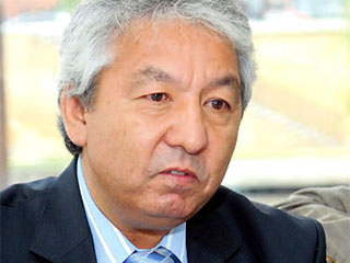 Глава МИД Киргизии Эднан Карабаев отправлен в отставку